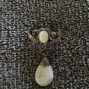 1928 Collection Ivory Pin